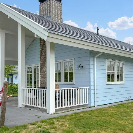 Lovely In With Wifi Holiday home