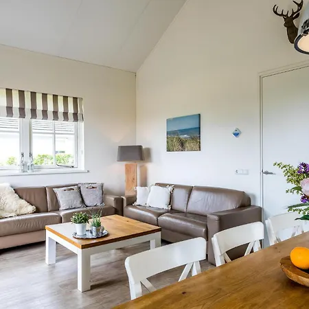 Lovely In With Wifi Holiday home *